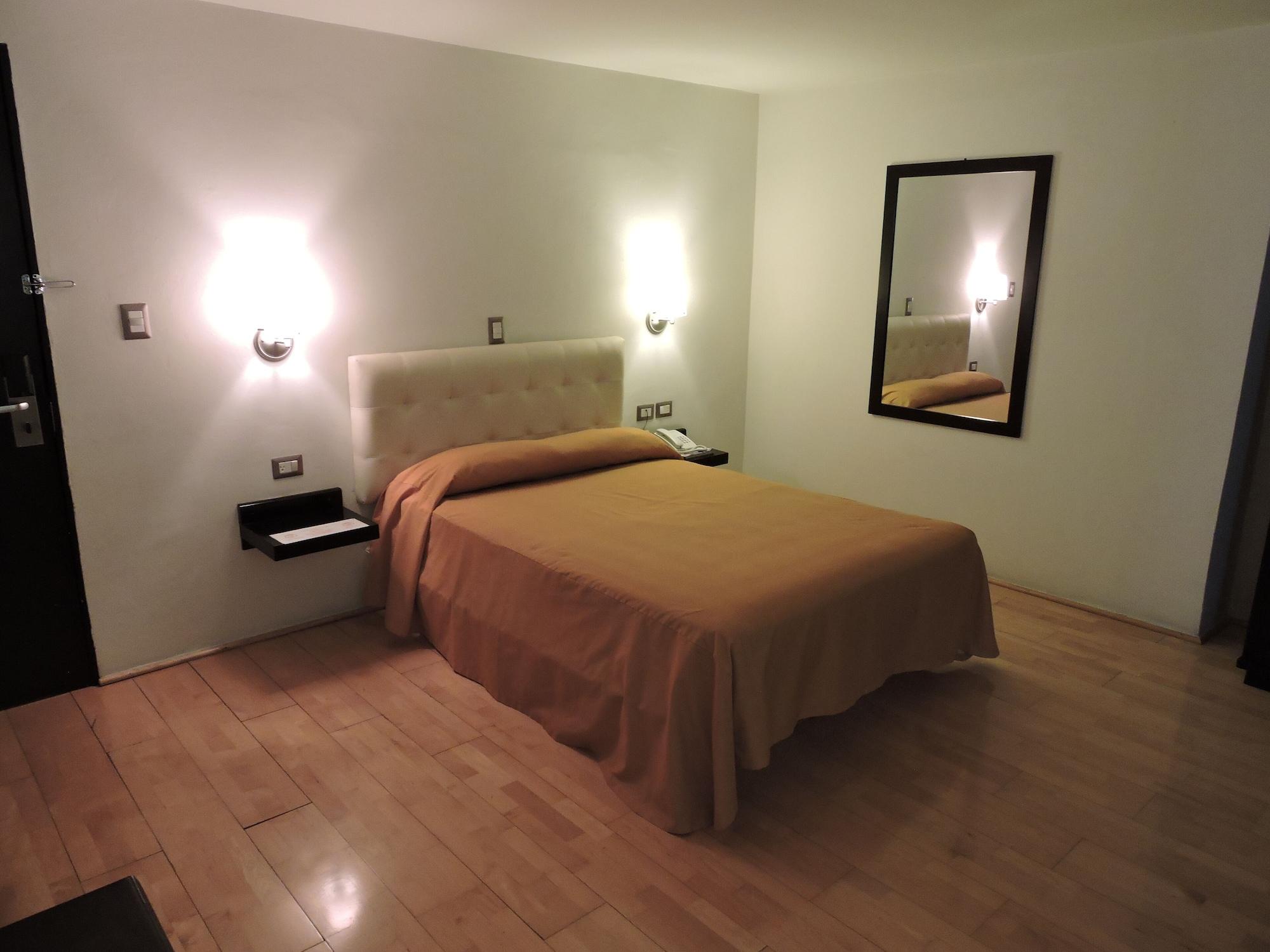 Hotel Granada Puebla Exteriör bild