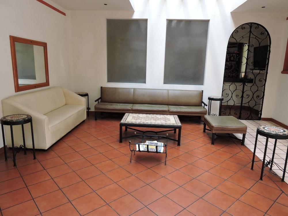 Hotel Granada Puebla Exteriör bild