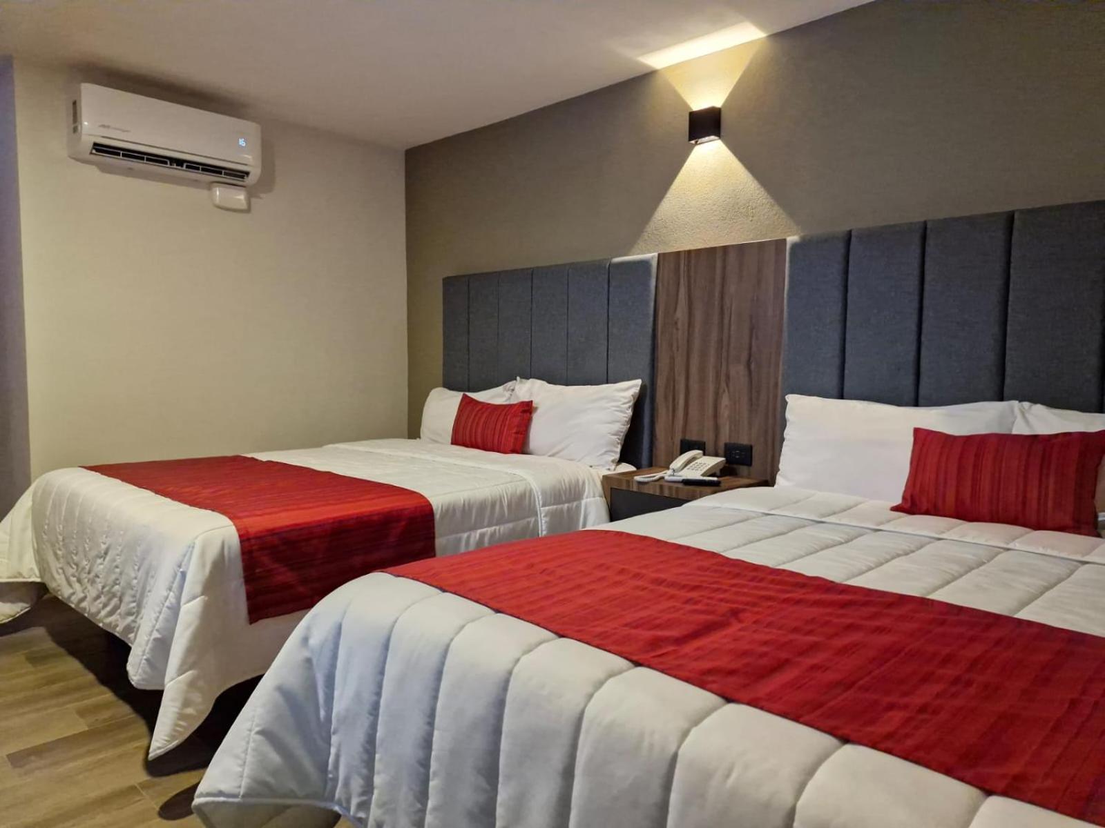 Hotel Granada Puebla Exteriör bild